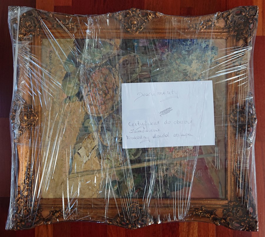 Obraz zawinięty w folie stretch z dołączoną dokumentacją